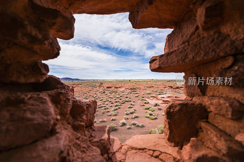亚利桑那州乌科基普韦布洛废墟的沙漠景观