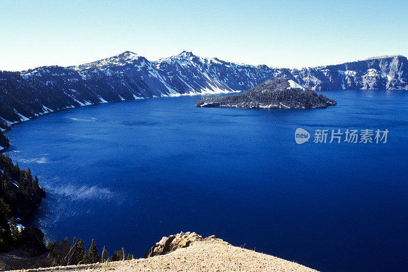 火山口湖和巫师岛