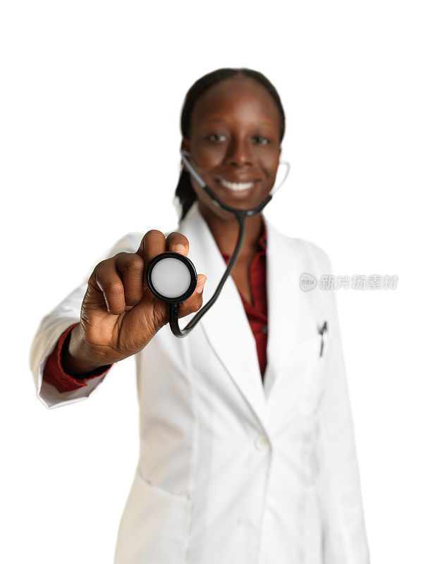 手持听诊器的女医生