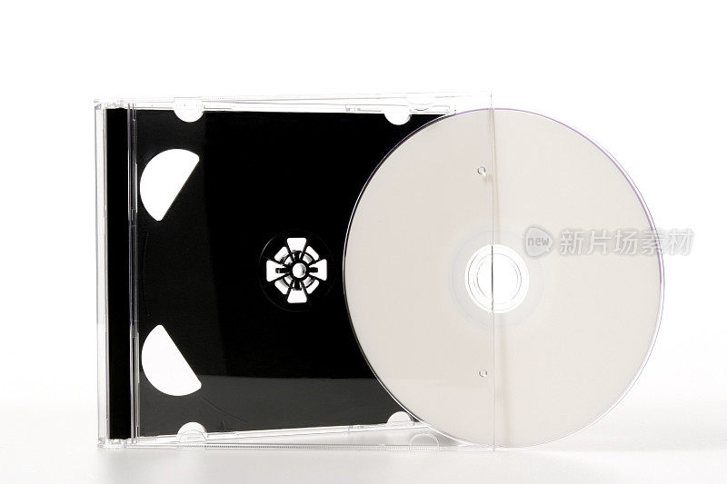 打开透明CD盒与空白CD上的白色背景