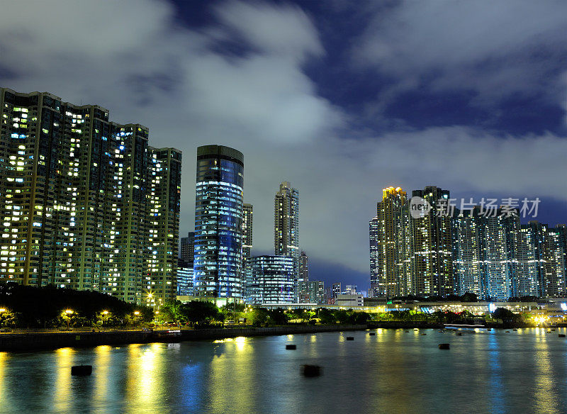 香港公共房屋周围的海滨