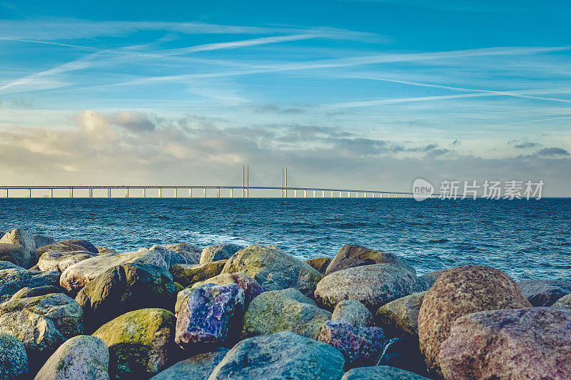 丹麦和瑞典之间的欧勒松大桥