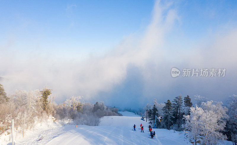 冬季高山滑雪