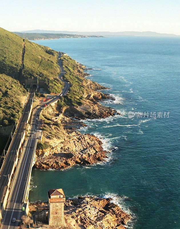 海岸公路鸟瞰图。