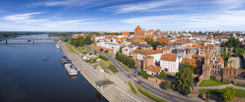 波兰假日-托伦老城和维斯瓦拉河