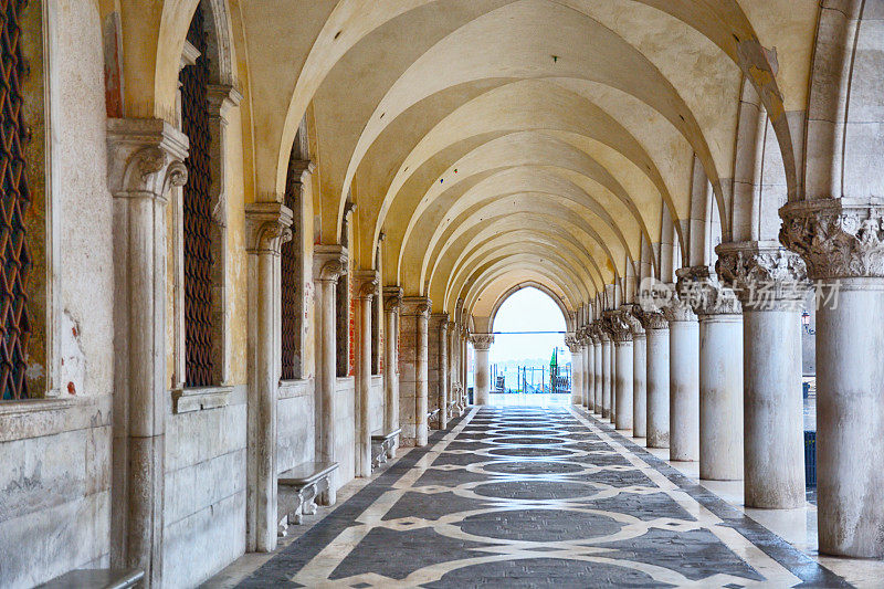 威尼斯总督宫外走廊