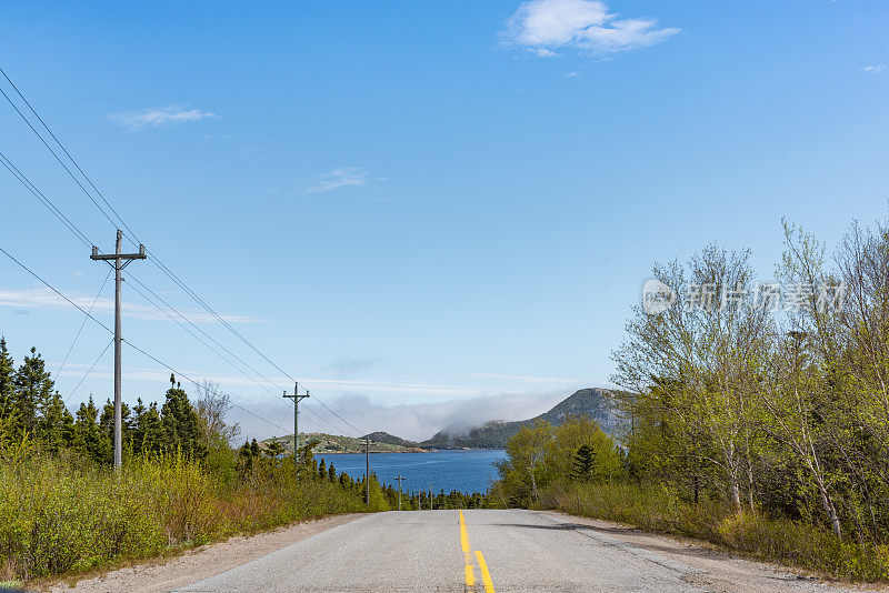加拿大纽芬兰和拉布拉多特雷镇NL-310高速公路的景色