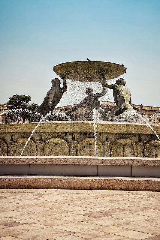 马耳他瓦莱塔的triton喷泉。