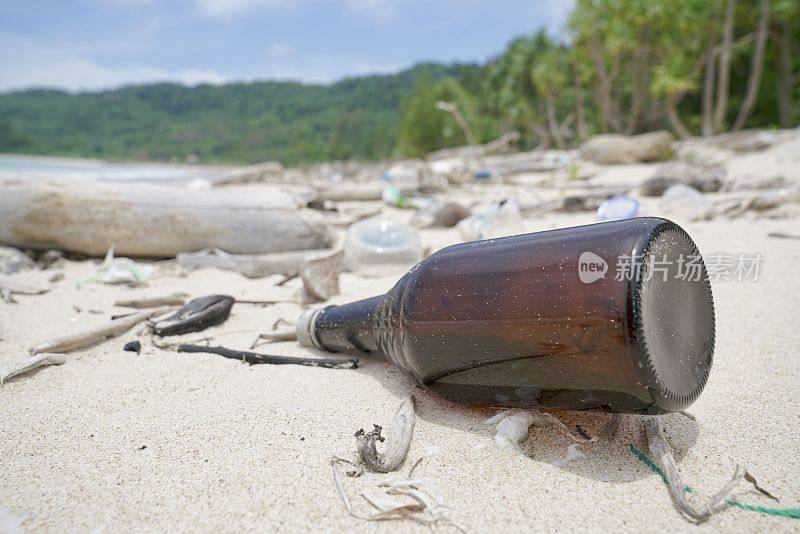 海滩上的垃圾