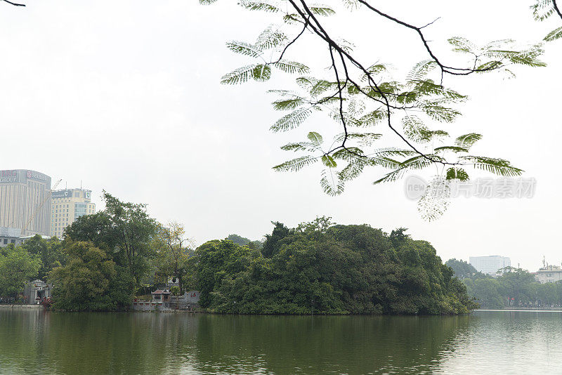 还剑湖或剑湖，河内的首都