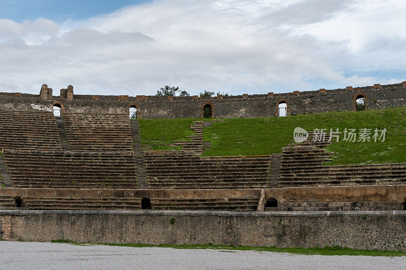 庞贝古代圆形剧场的废墟