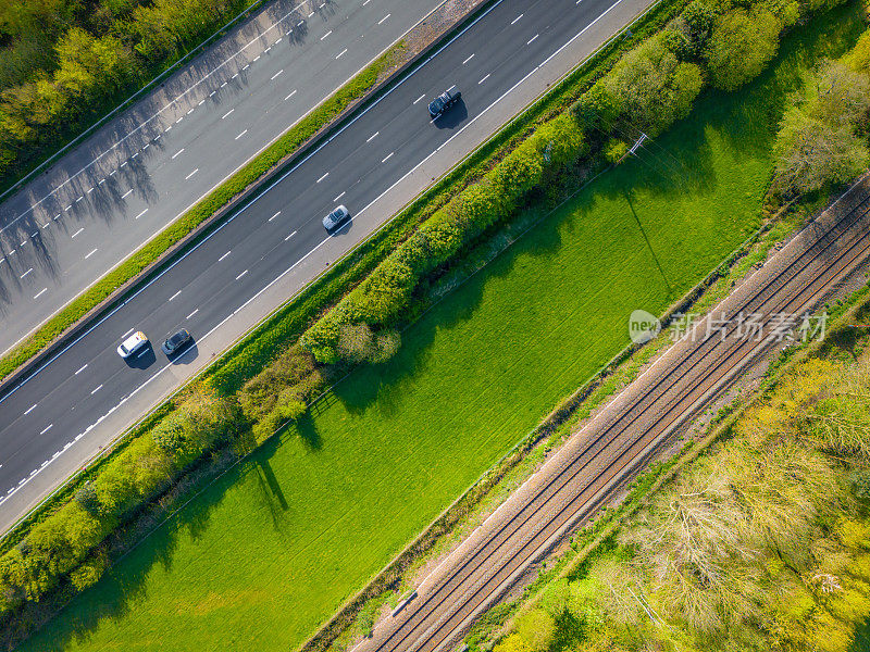 高速公路和铁路