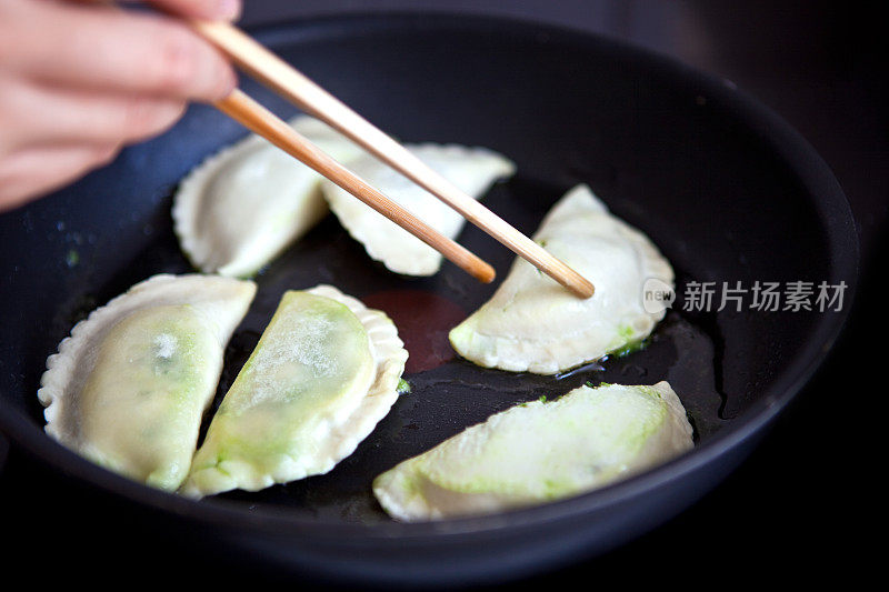 烹饪点心饺子