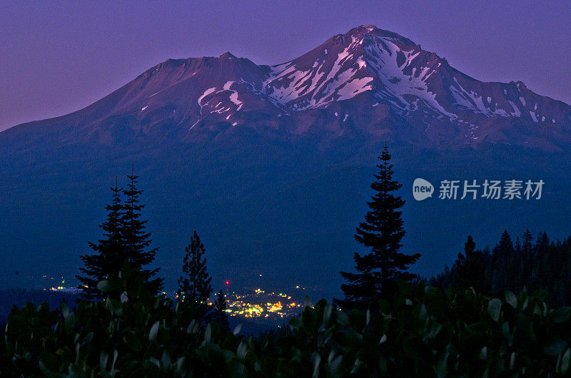 山沙士达山灯