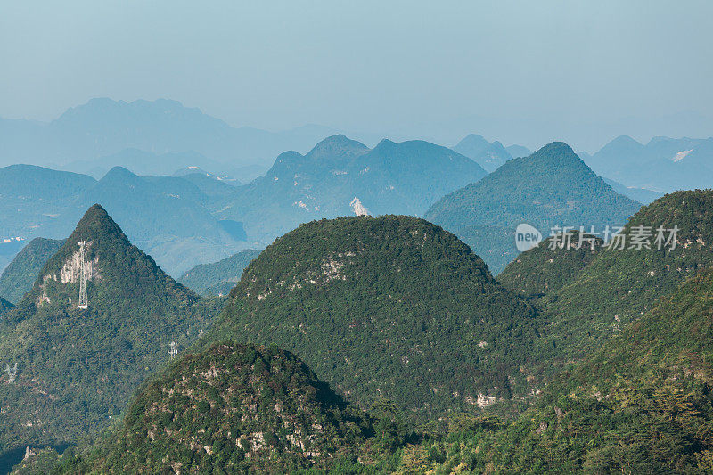 美丽的喀斯特山景观