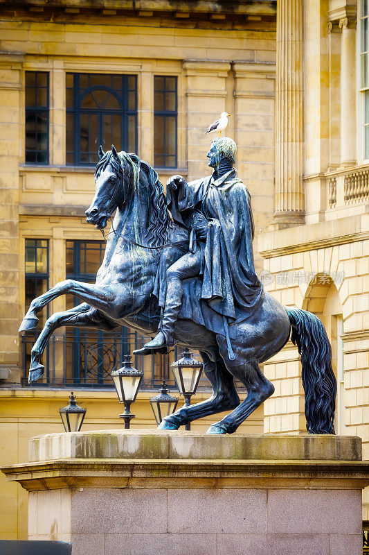英国苏格兰爱丁堡的惠灵顿公爵雕像