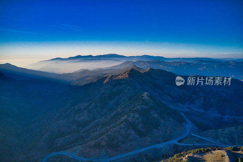 山日出全景图库照片