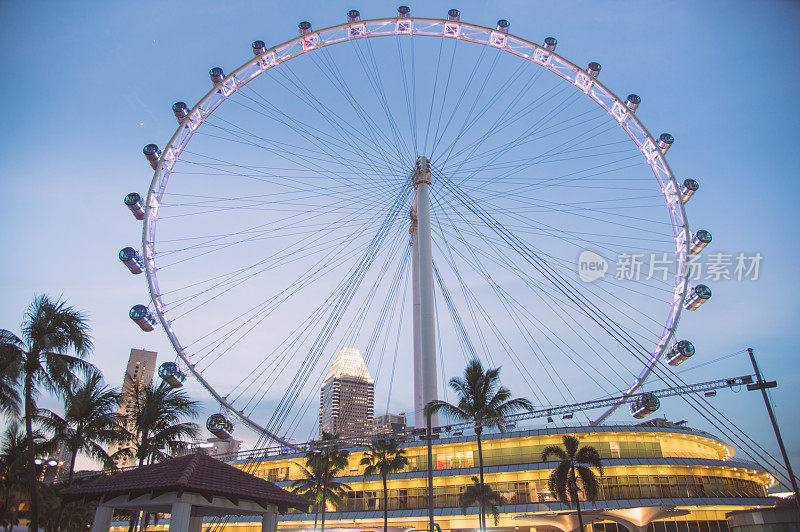 新加坡传单滨海湾和城市景观是一个受欢迎的旅游景点，在新加坡滨海湾地区。