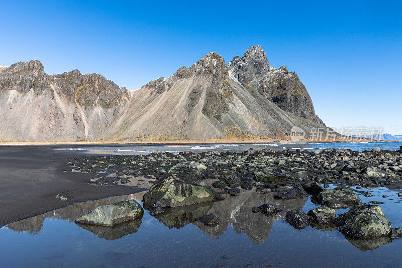 Stokksnes冰岛春天的Vestrahorn