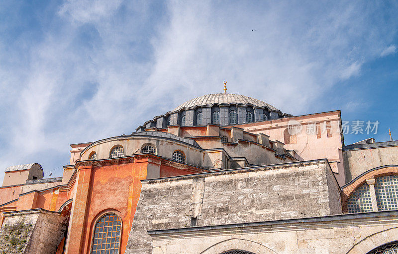 圣索菲亚清真寺在苏丹艾哈迈德广场-伊斯坦布尔，土耳其。