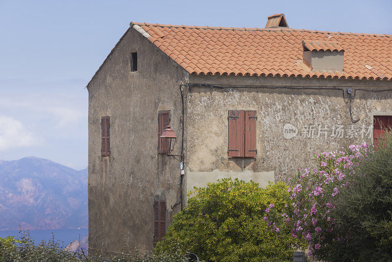 皮亚纳是法国最美丽的村庄之一