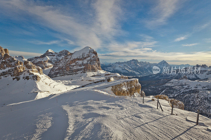 在科尔蒂纳丹佩佐Dolomites的观点