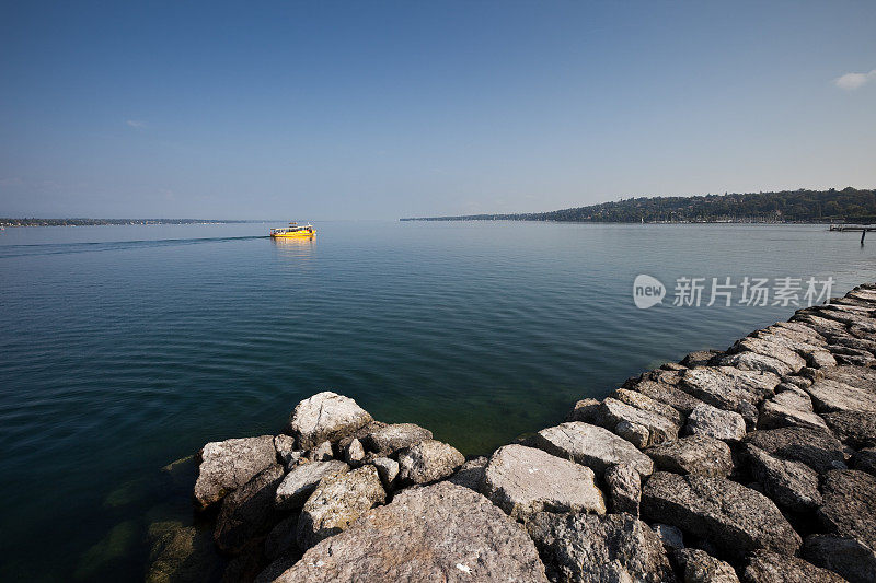 日内瓦湖上的黄水出租车