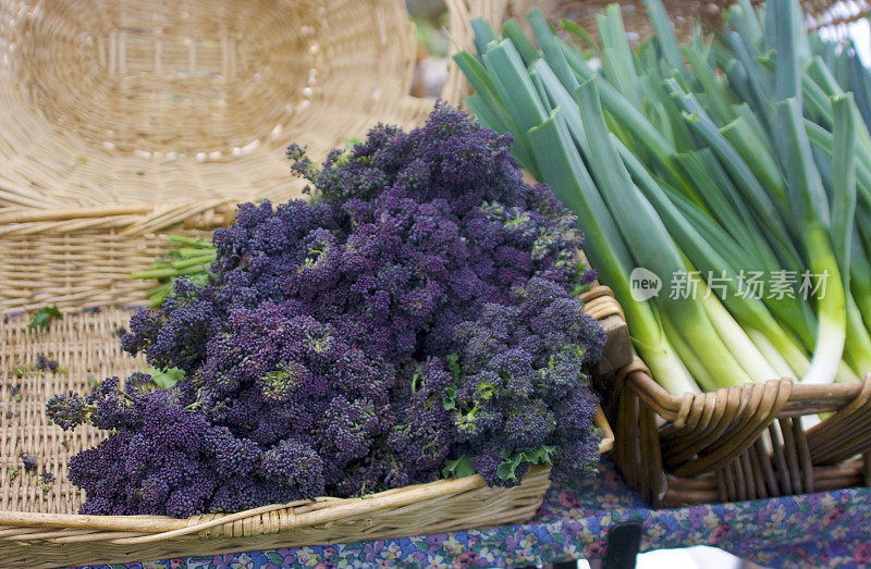 紫花椰菜和韭菜