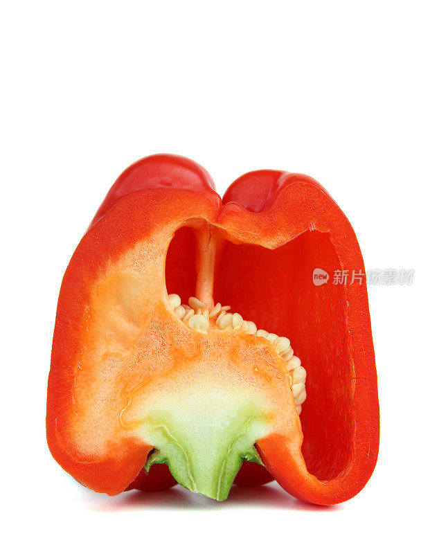 大红辣椒的图像，横切面，切成两半