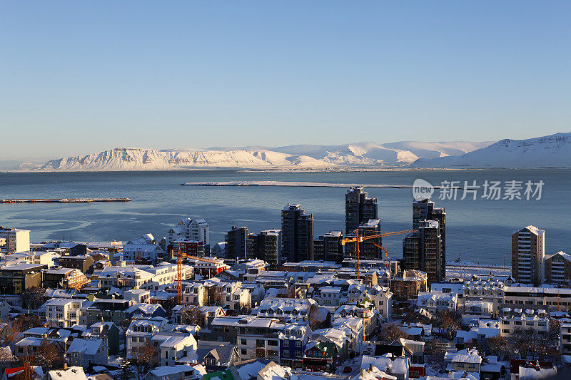 冰岛雷克雅未克的埃斯亚山全景