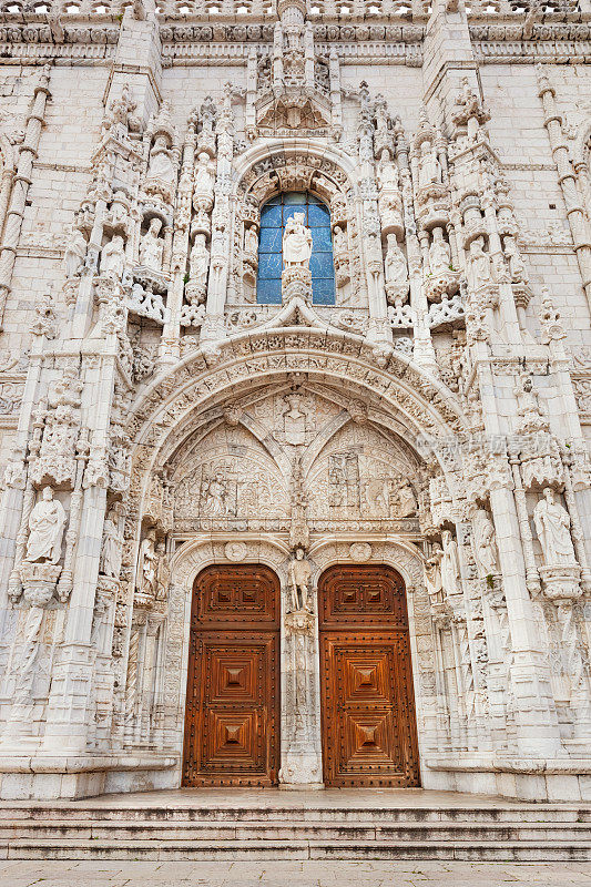 葡萄牙里斯本耶罗尼莫斯修道院的入口