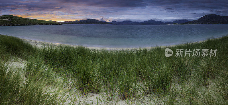 苏格兰外赫布里底群岛，宁静的岛屿，海滩，沙丘，日落，海洋山