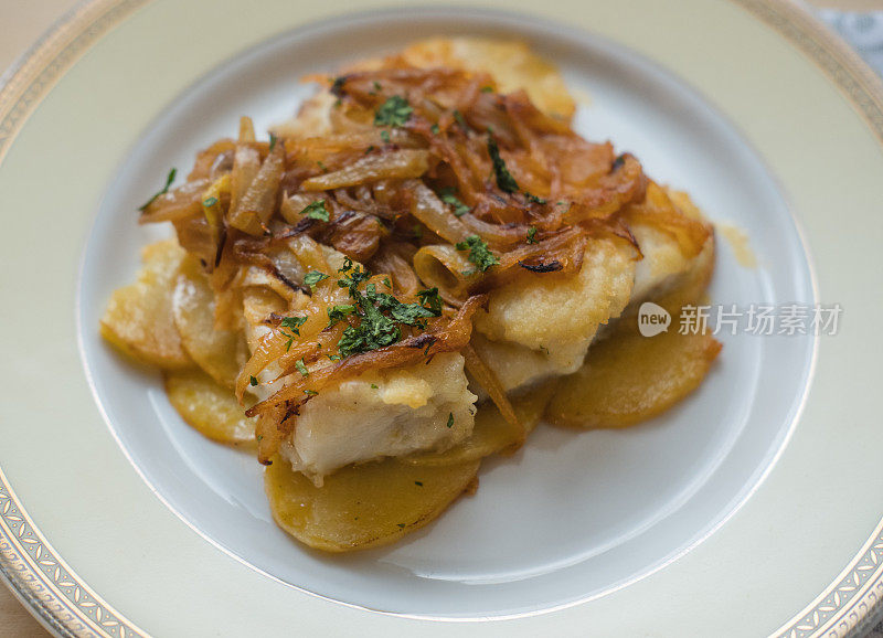 Bacalhau是葡萄牙的一道典型菜肴