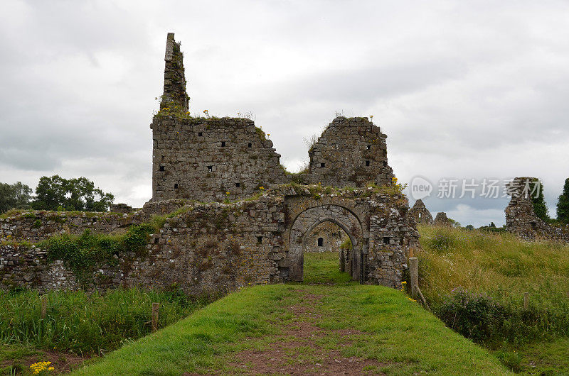阿萨塞尔修道院中世纪遗迹爱尔兰桥十字路口