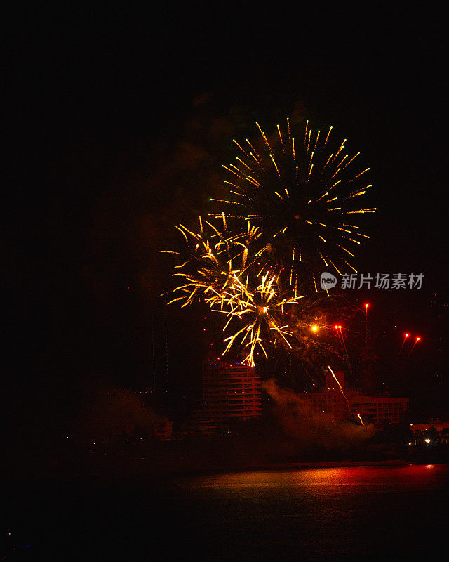 芭堤雅烟花夜景