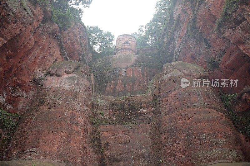 中国四川的乐山大佛