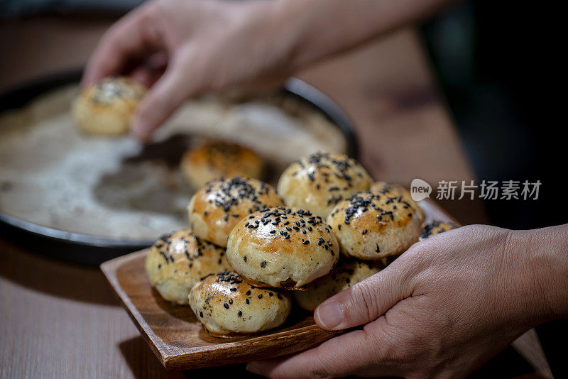 自制芝麻甜饼