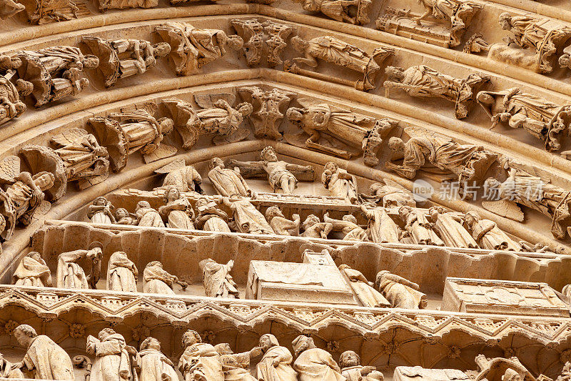 亚眠大教堂——位于法国的中世纪哥特式天主教长方形会堂