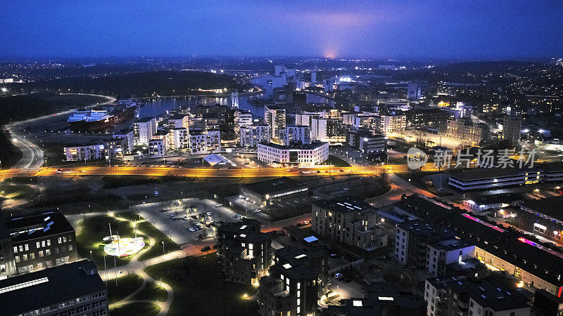 欧登塞港和住宅区