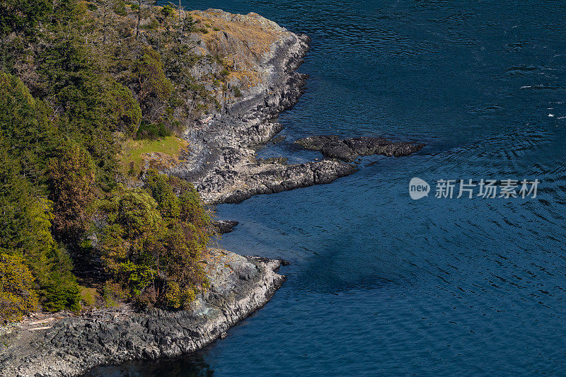 温哥华岛的海岸线