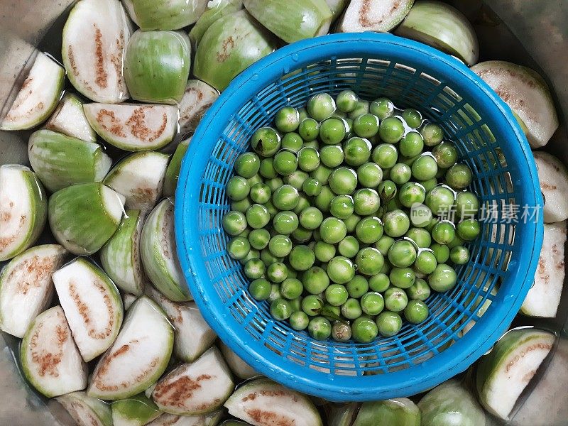 关闭茄子蔬菜准备食物。