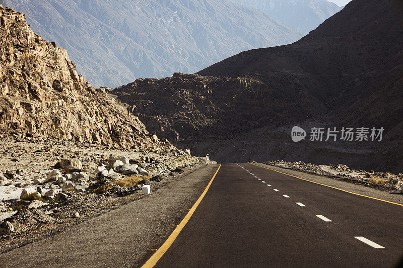 巴基斯坦喀喇昆仑公路上的山景