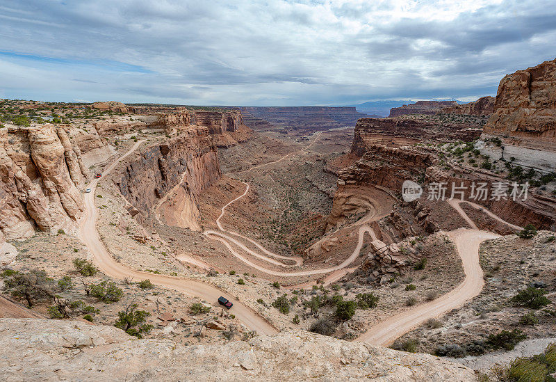 峡谷地国家公园蜿蜒的道路