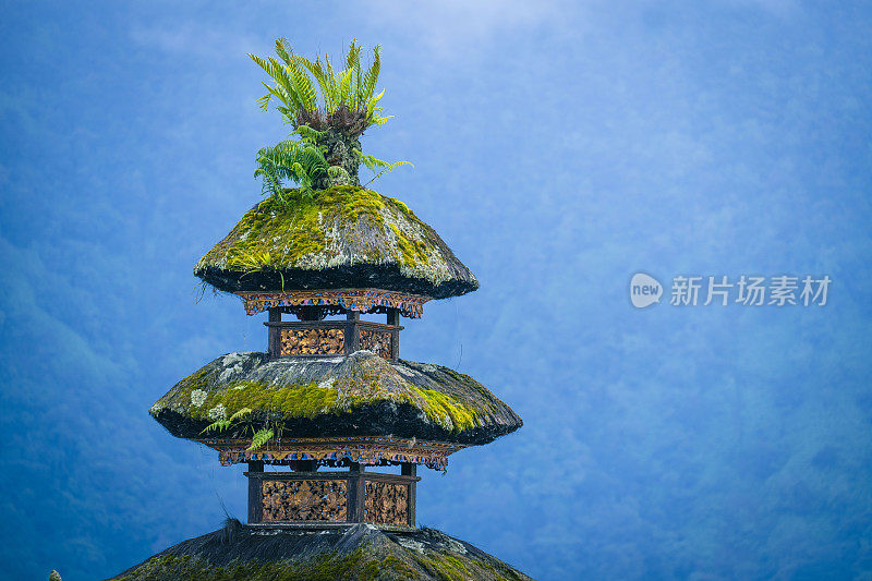 乌伦达努的水寺，巴厘岛