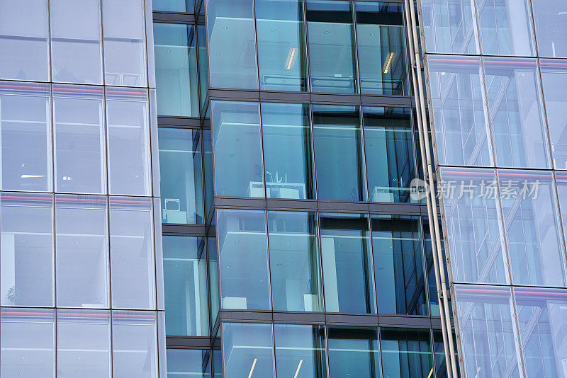 碎片大厦的玻璃幕墙，伦敦桥塔，南华克，伦敦，英国，街景从伦敦桥火车站