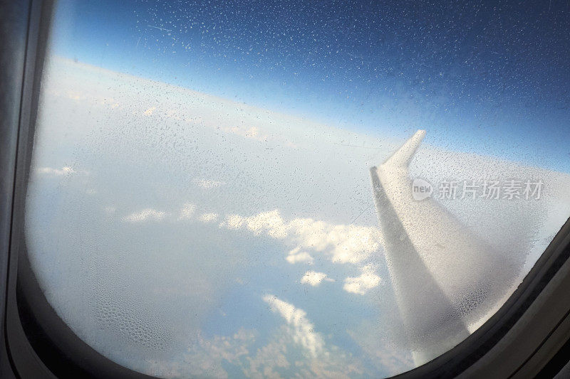 飞机窗户结冰