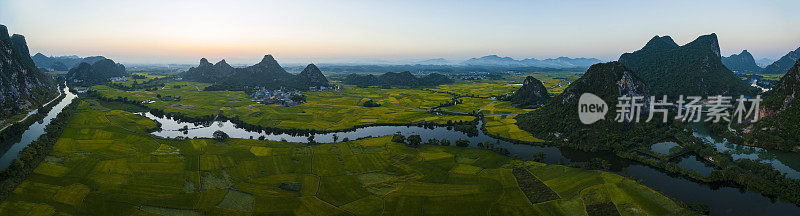 喀斯特地区农村日落，阳朔，中国桂林