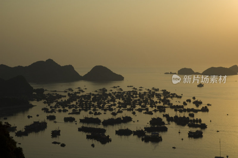 越南下龙湾吉巴岛的日落