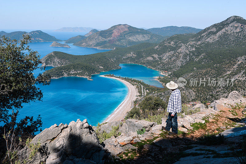 古利西亚之路徒步旅行。