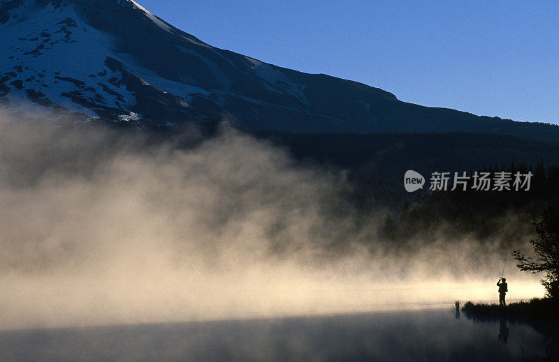 渔民剪影延龄湖，胡德山